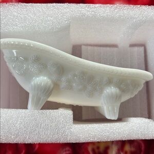 Ceramic Bath Bowl in White - Classic Oval Design